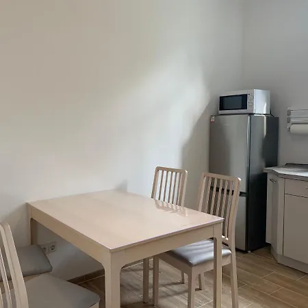 La- Apartment