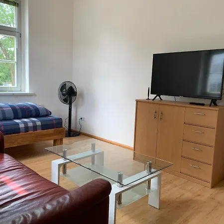 La- Apartment *