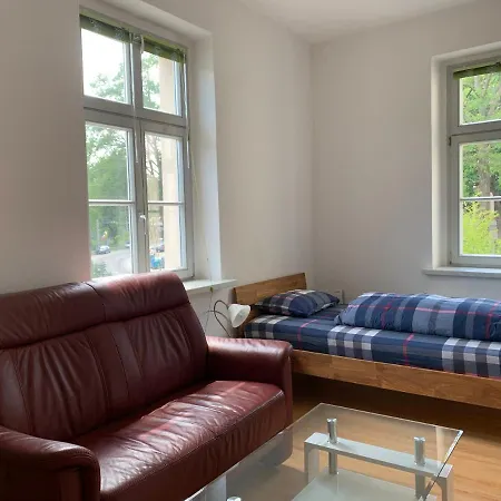 Apartment La- *