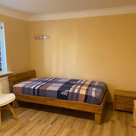 La- Apartment