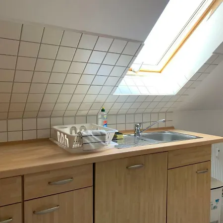 Apartment La- *